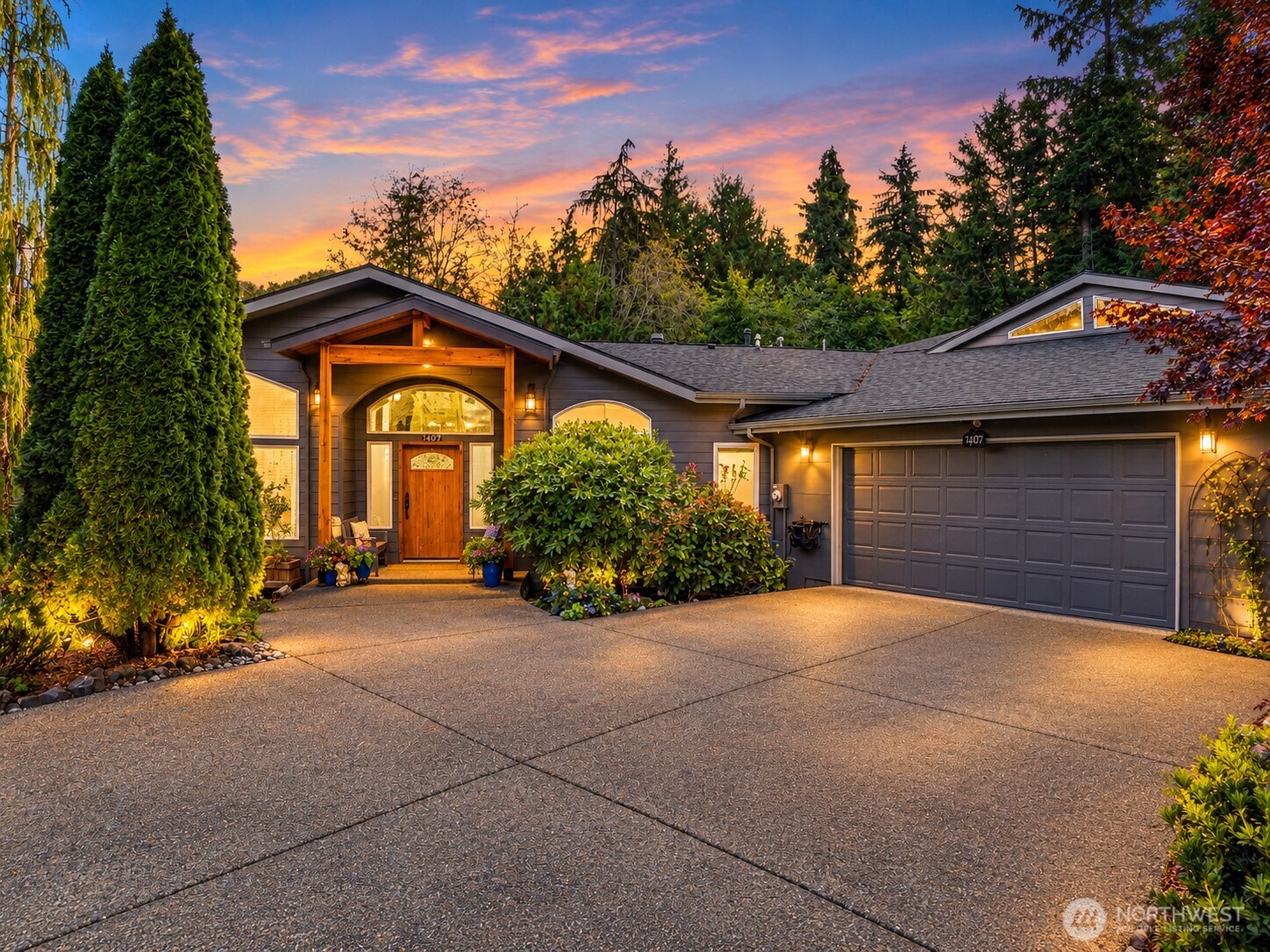 MLS #NWM2593454 image #0