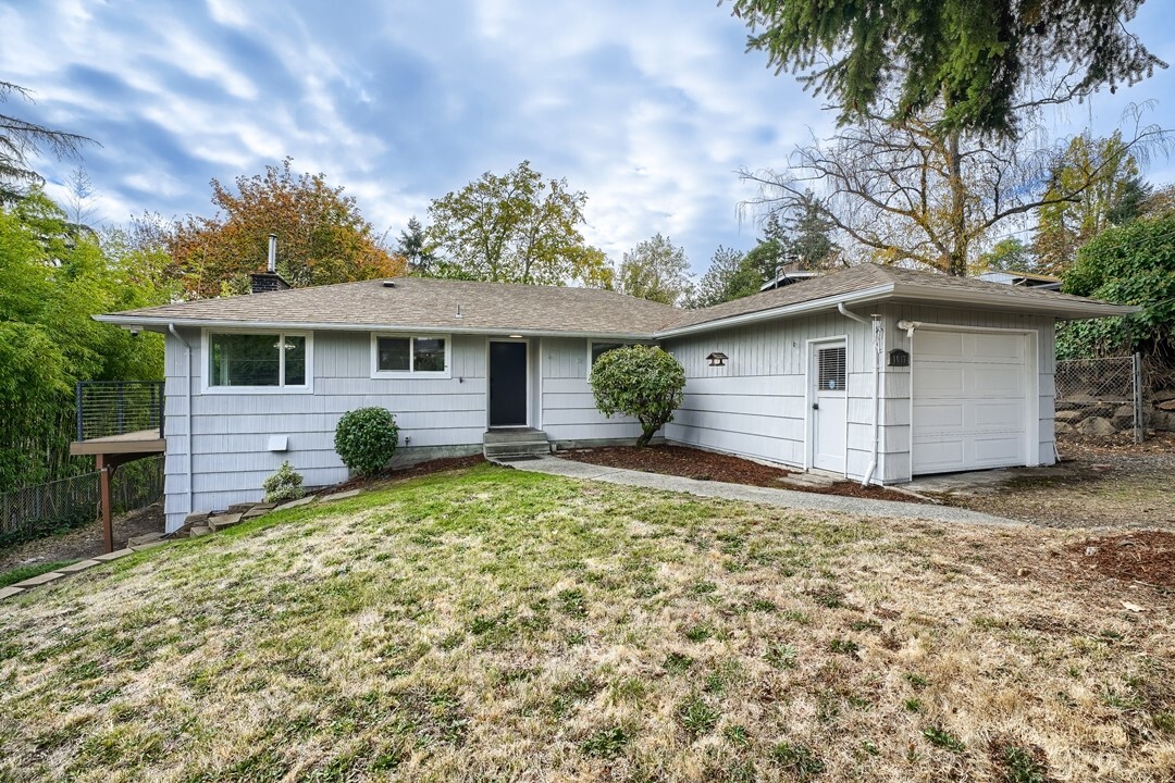 MLS #NWM2594494 image #0
