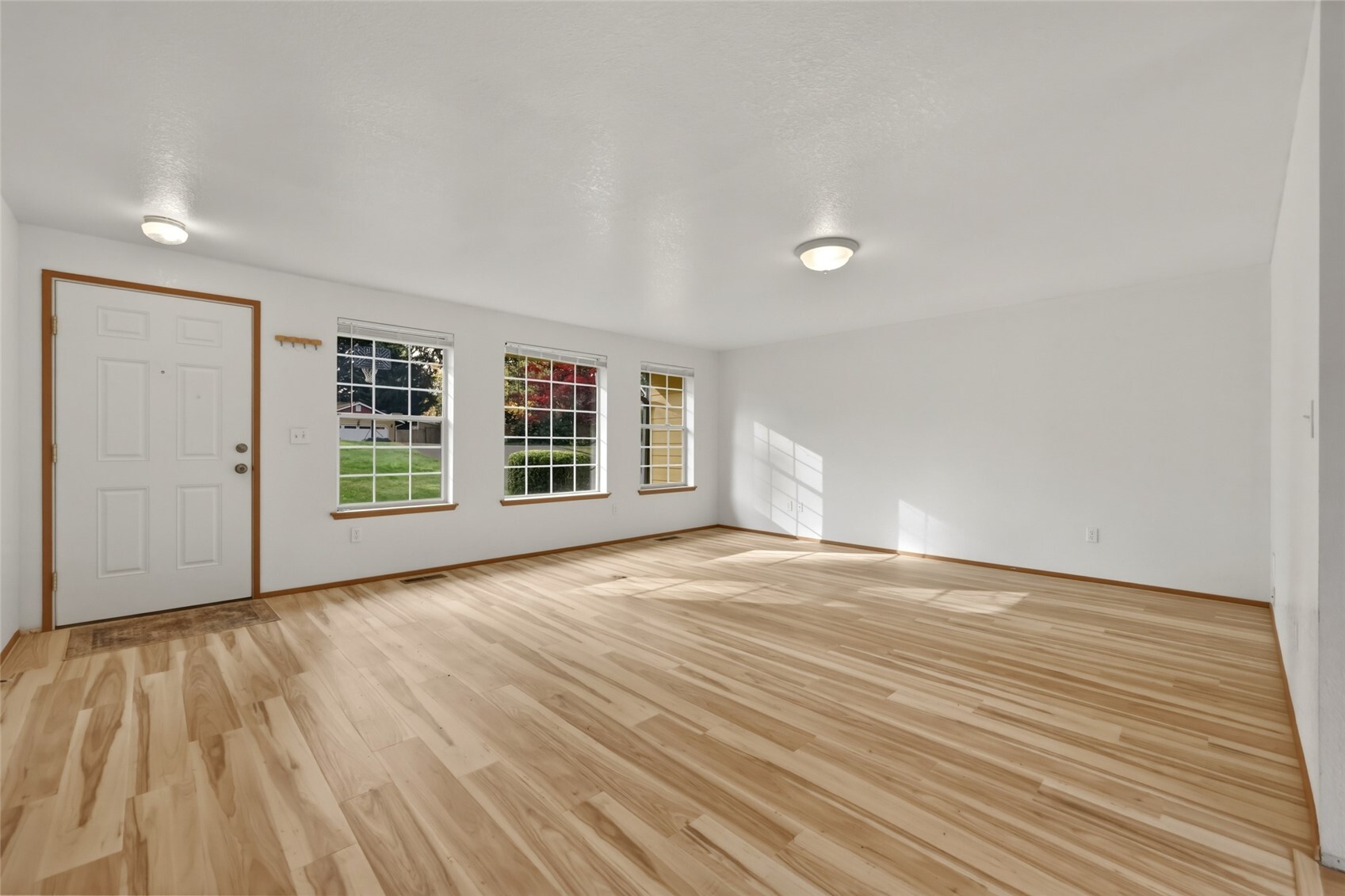 MLS #NWM2595045 image #3