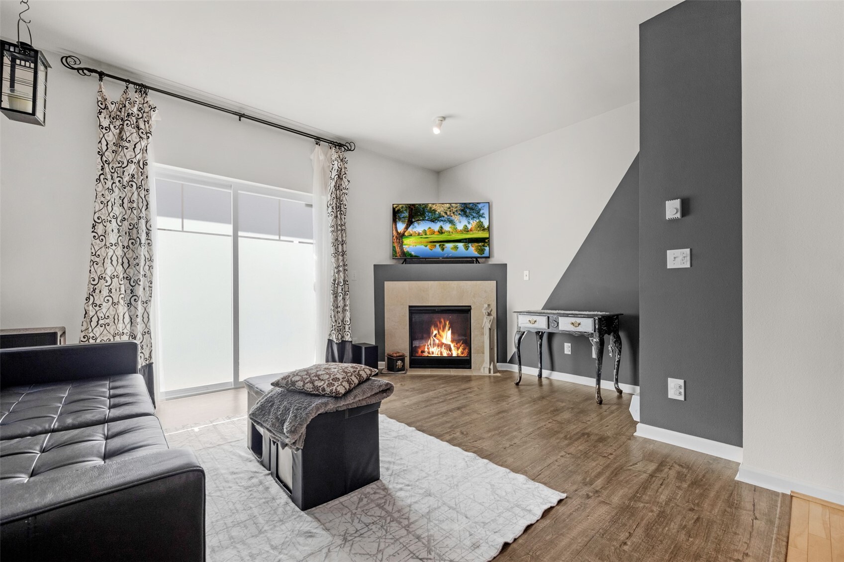 MLS #NWM2599356 image #1