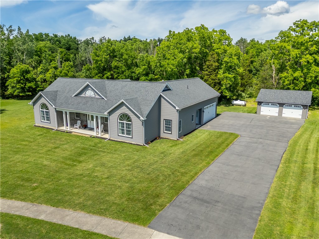MLS #R1709409 image #0