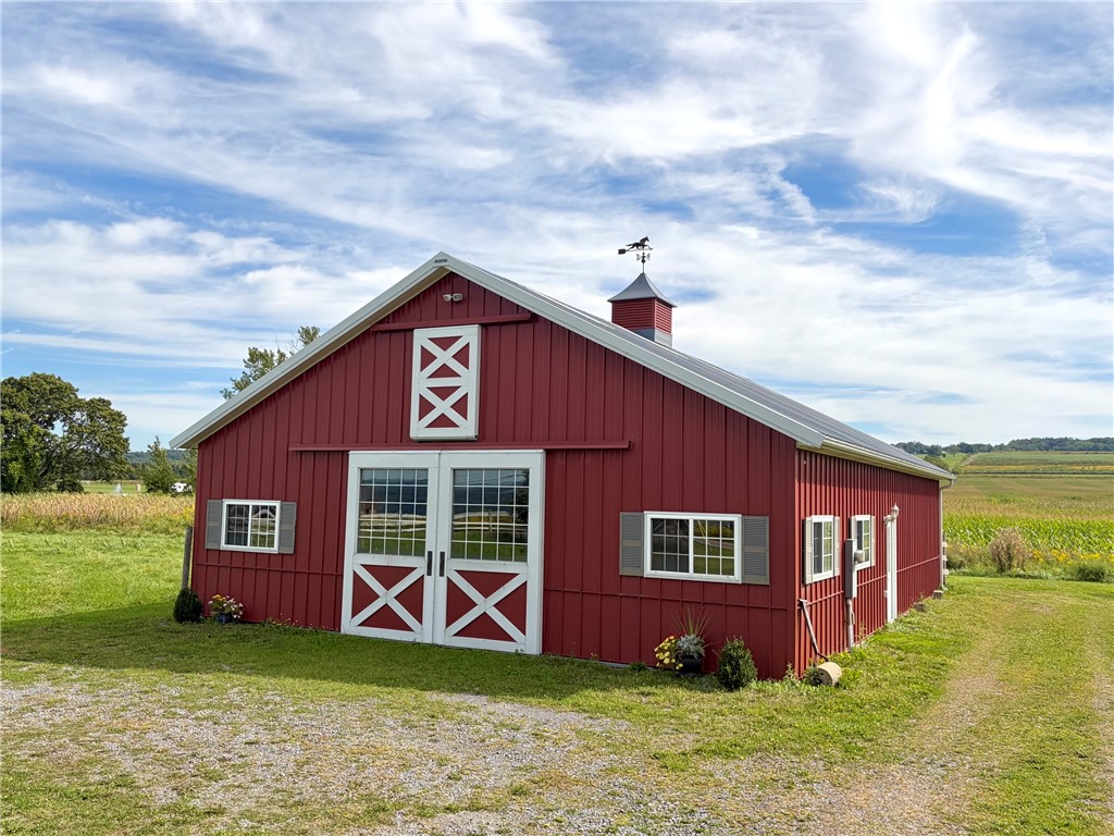 MLS #R1714301 image #0