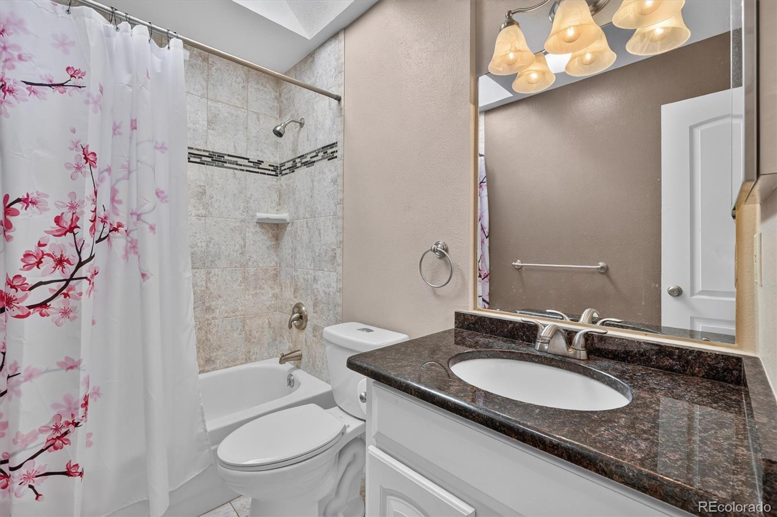 6235 W 68th Circle Arvada CO 80003 | MLS #1718299 Image 20