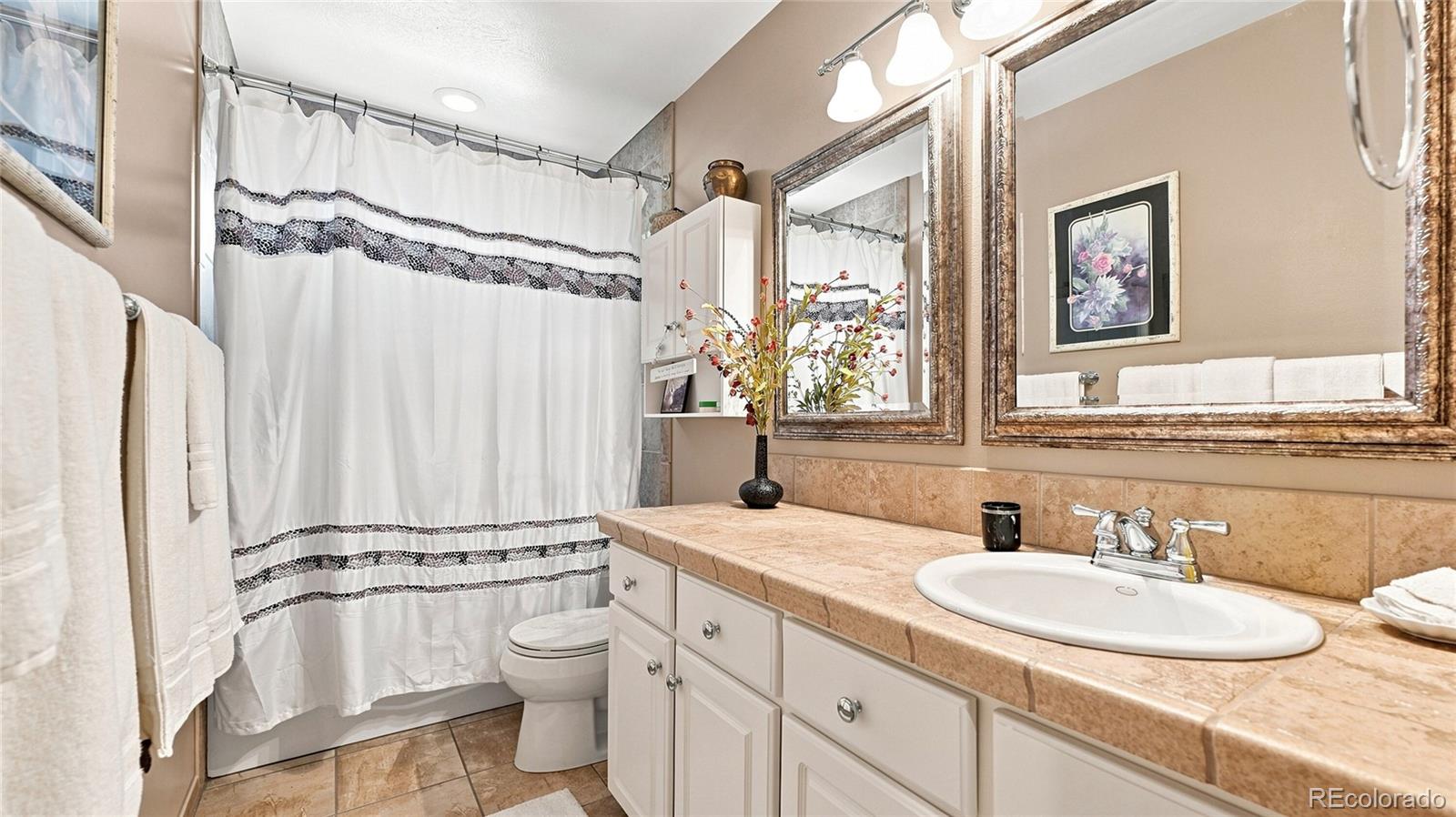 6363 S Reed Way Littleton CO 80123 | MLS #1983628 Image 32