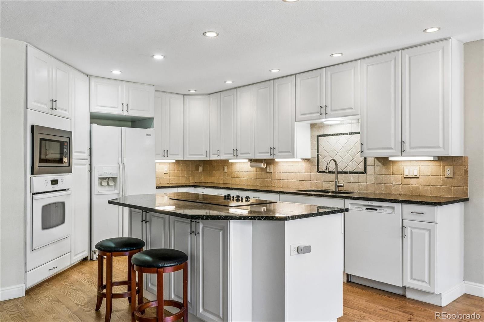 10235 W Glasgow Avenue Littleton CO 80127 | MLS #2050045 Image 1