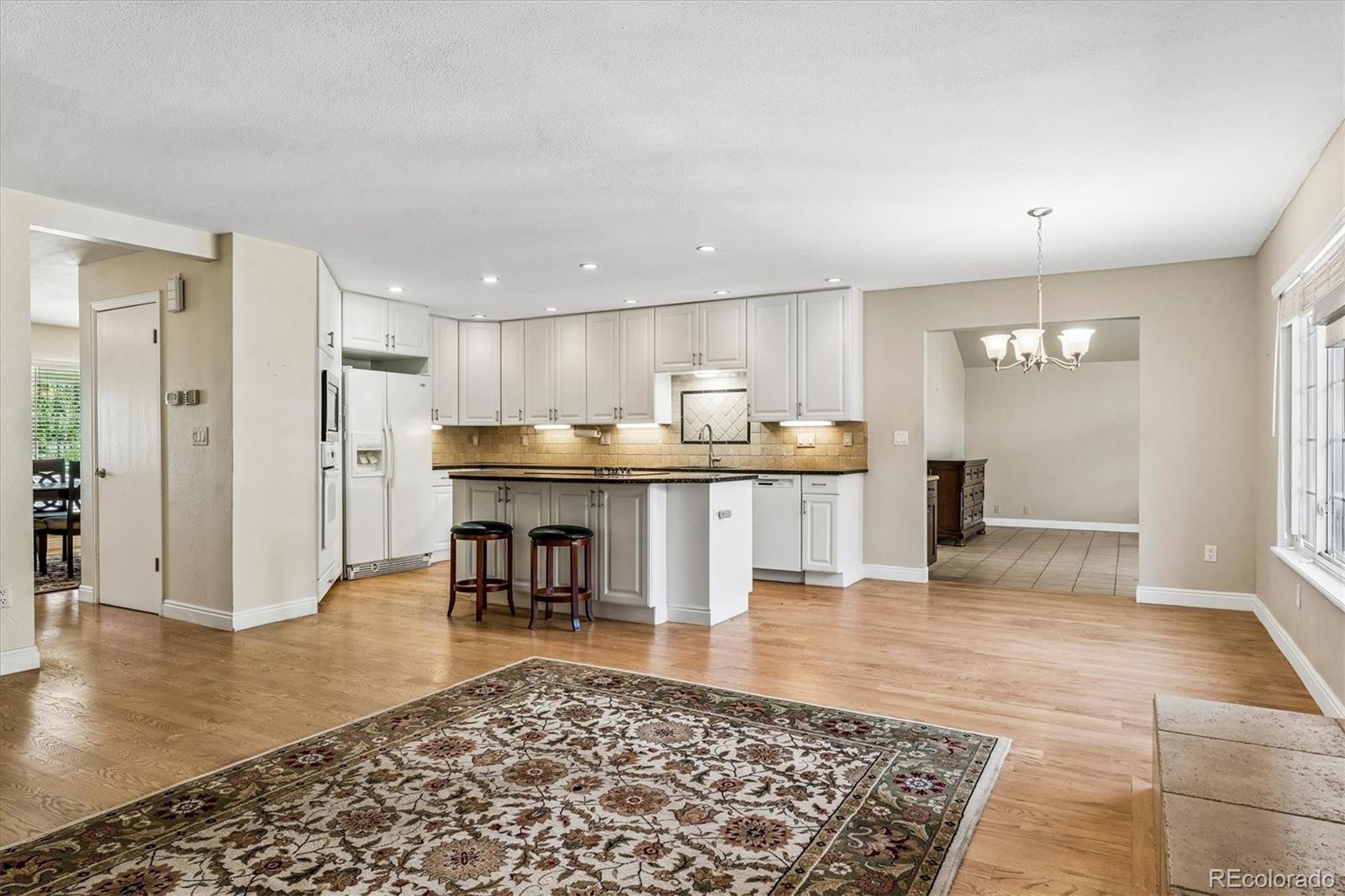 10235 W Glasgow Avenue Littleton CO 80127 | MLS #2050045 Image 2