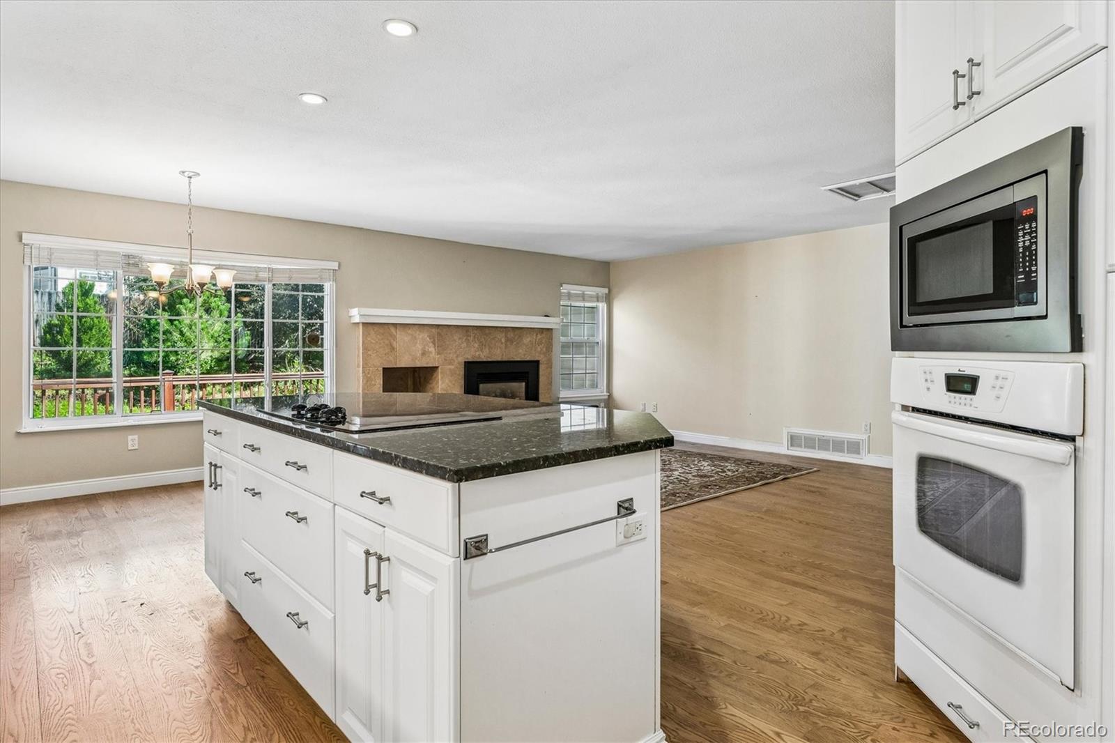 10235 W Glasgow Avenue Littleton CO 80127 | MLS #2050045 Image 3