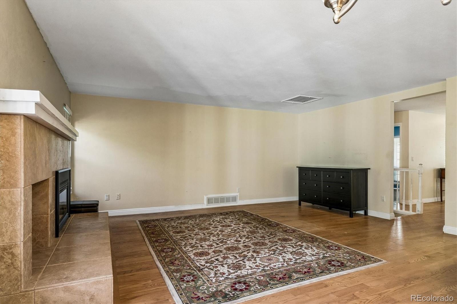 10235 W Glasgow Avenue Littleton CO 80127 | MLS #2050045 Image 6