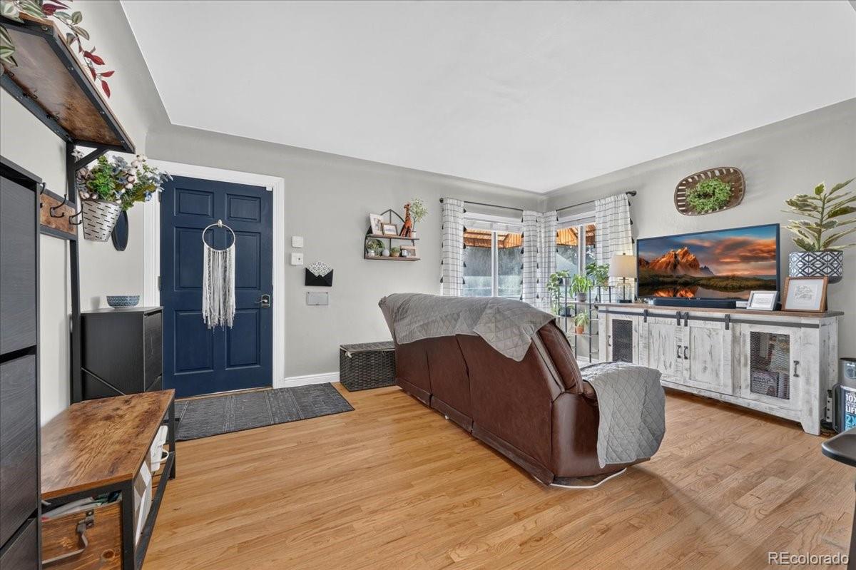 3025 N Adams Street Denver CO 80205 | MLS #2365626 Image 2