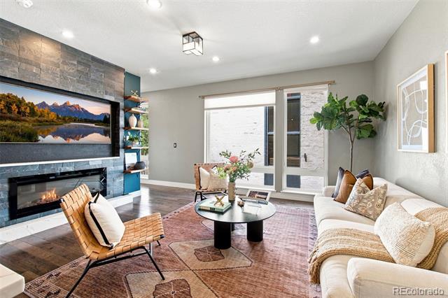 2432 N Washington Street Denver CO 80205 | MLS #2440068 Image 9