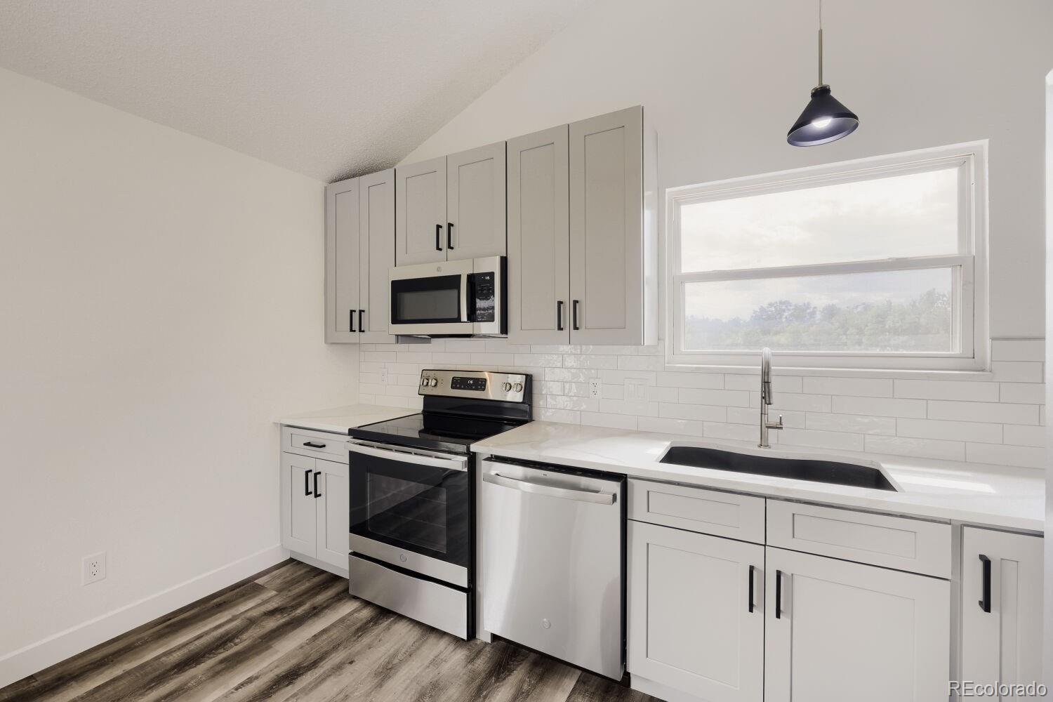 5760 W 71st Avenue Arvada CO 80003 | MLS #2447212 Image 8