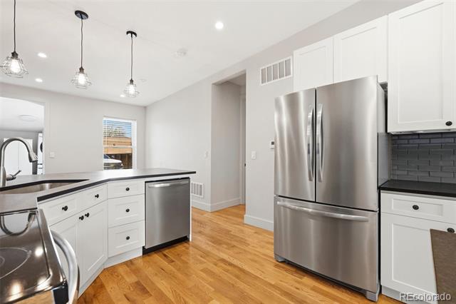 2955 Champa Street Denver CO 80205 | MLS #2593136 Image 6