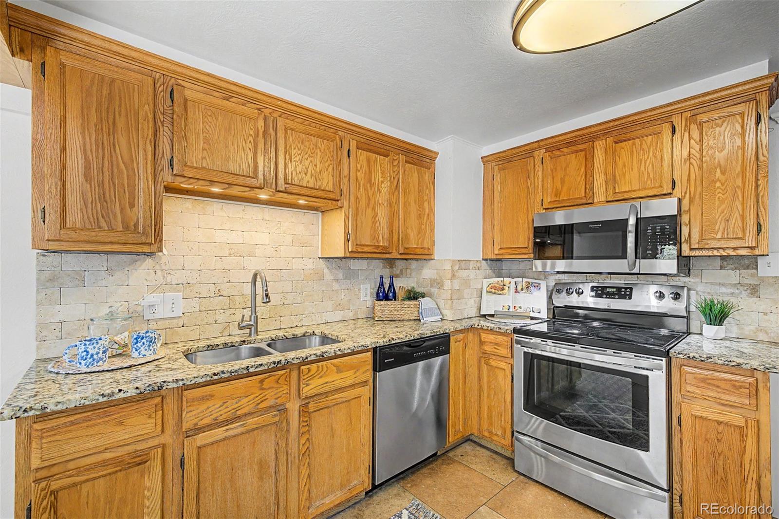 4997 Green Court Denver CO 80221 | MLS #2608287 Image 11