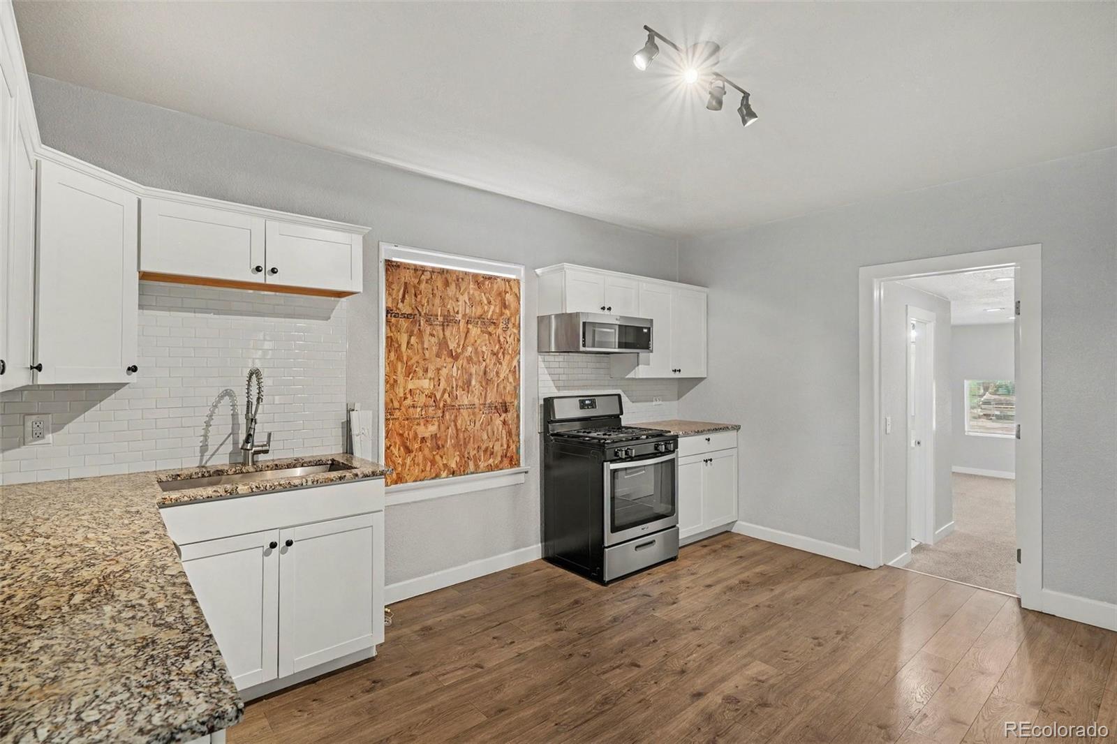 5750 Emerson Street Denver CO 80216 | MLS #2673188 Image 8
