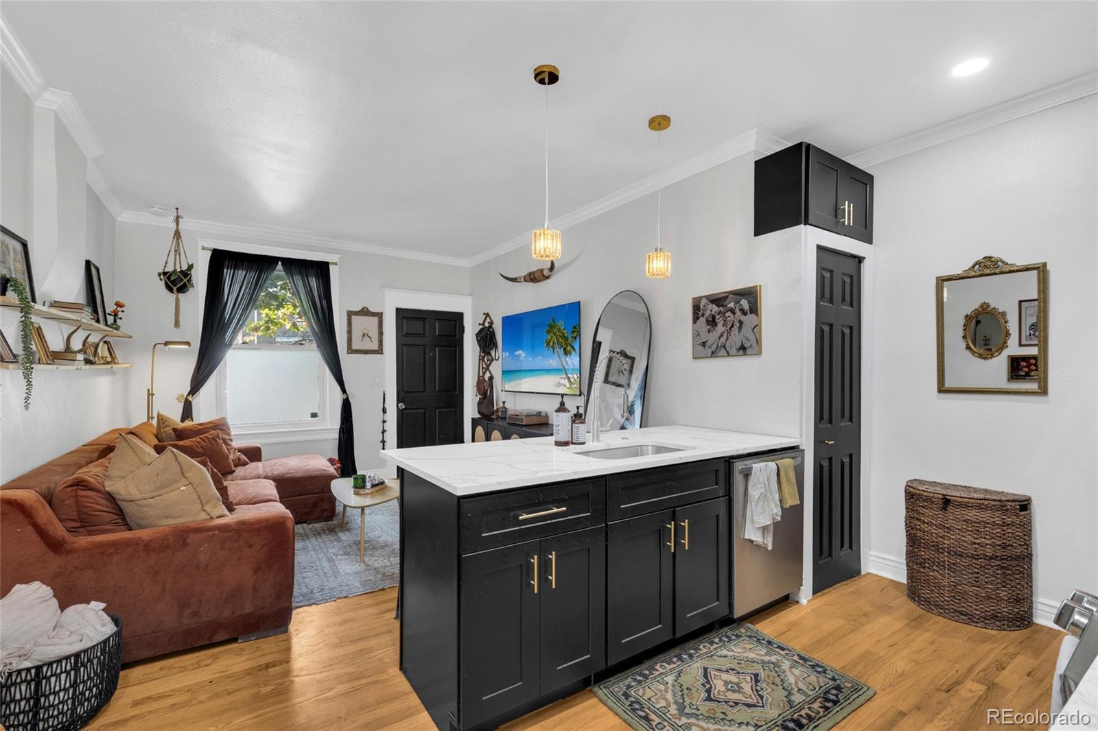 105 W Maple Avenue Denver CO 80223 | MLS #2719106 Image 6