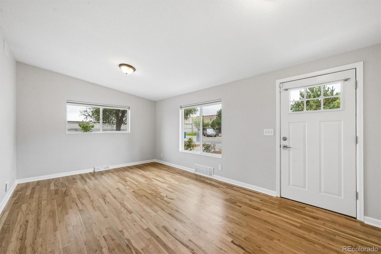 2201 W 56th Place Denver CO 80221 | MLS #2741939 Image 2