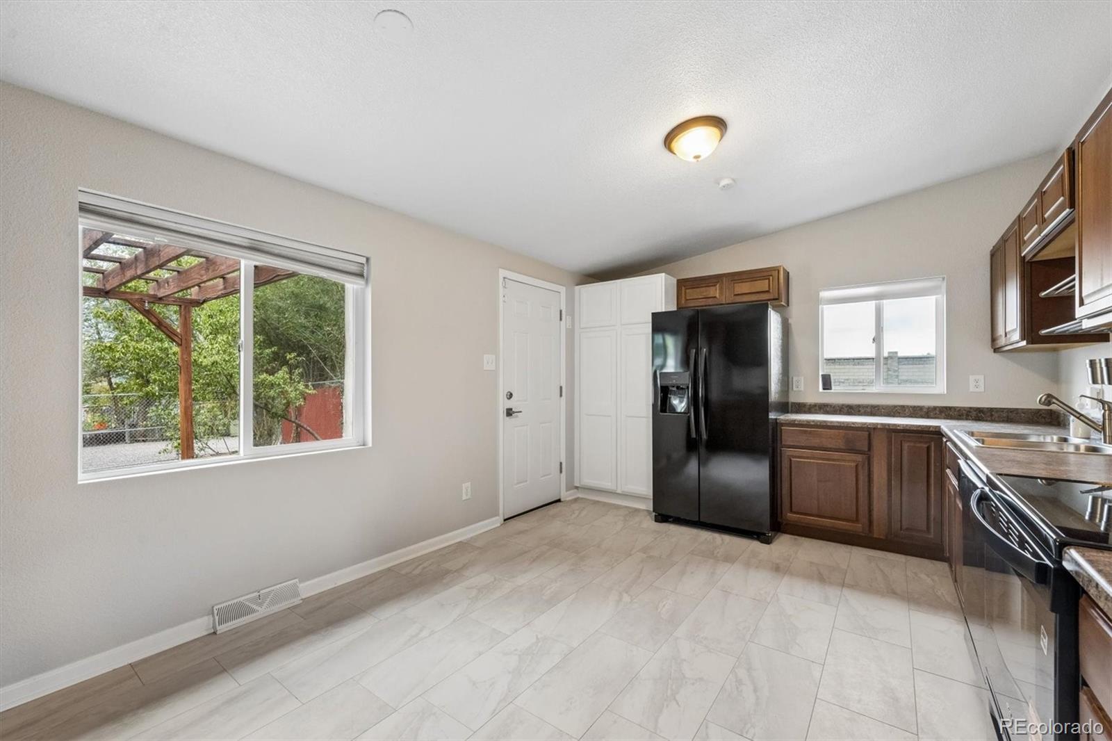2201 W 56th Place Denver CO 80221 | MLS #2741939 Image 5