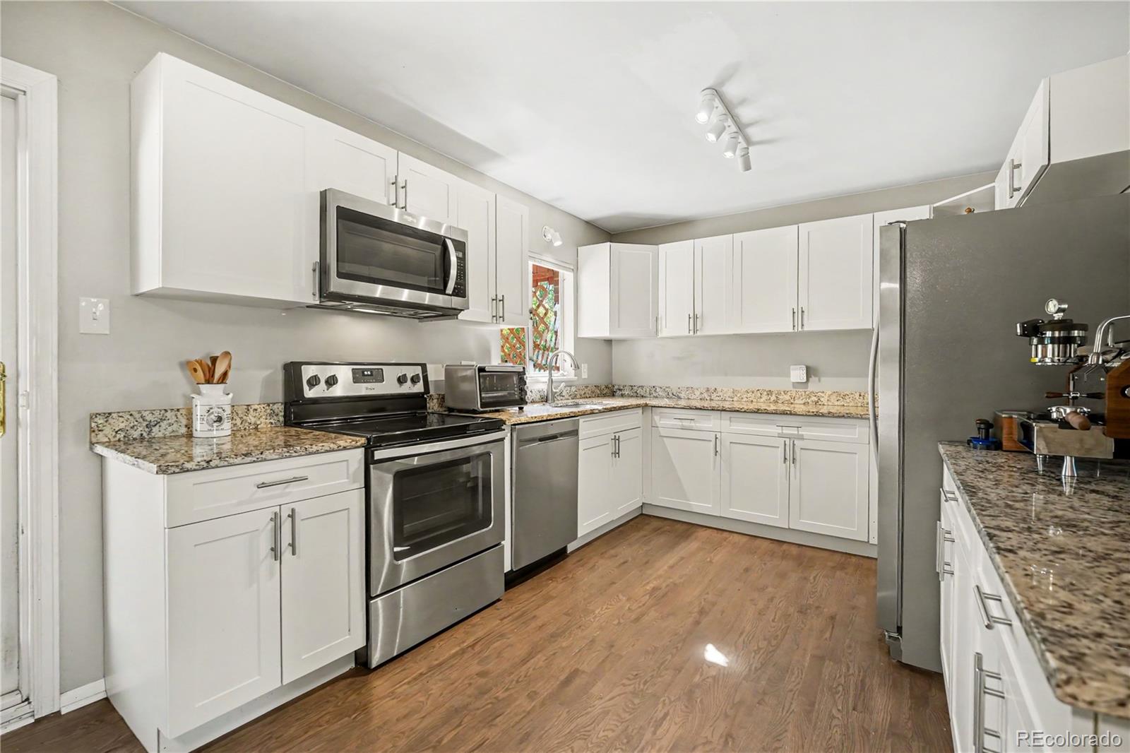 6826 Newcombe Street Arvada CO 80004 | MLS #2960468 Image 6
