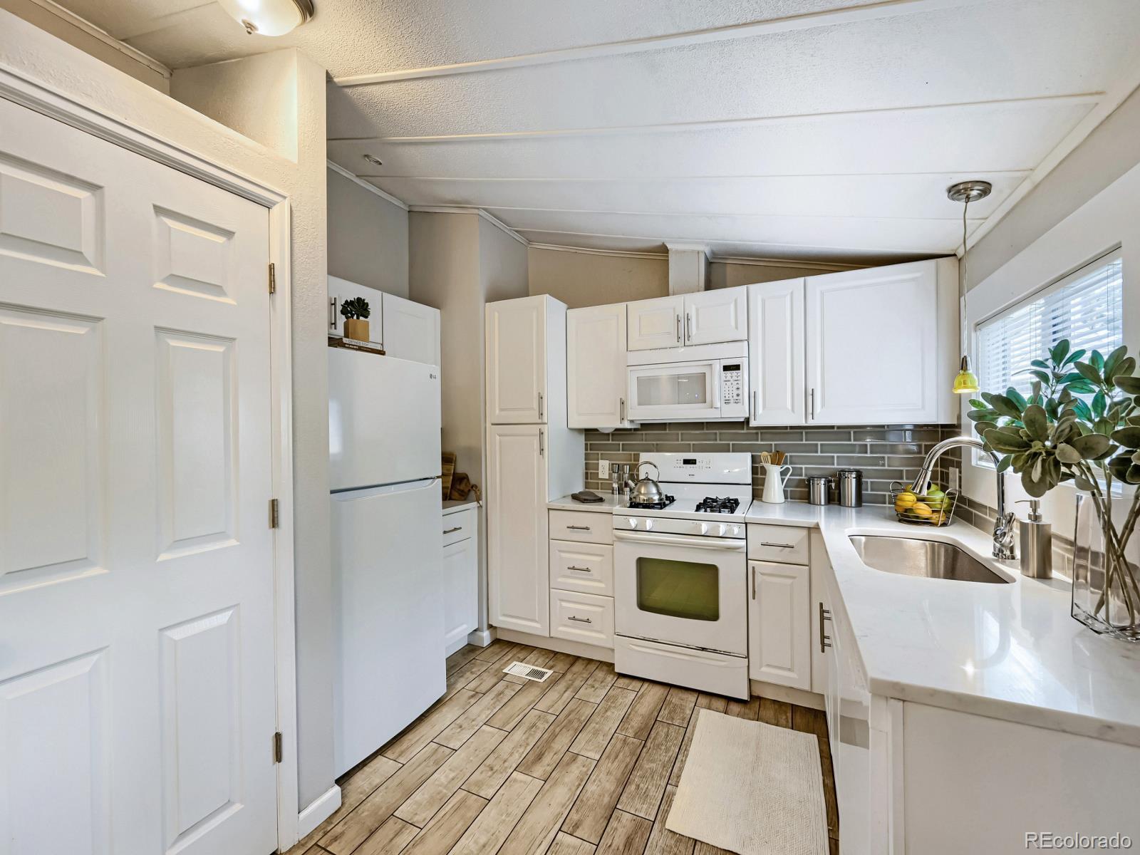3090 W 55th Place Denver CO 80221 | MLS #3059228 Image 7
