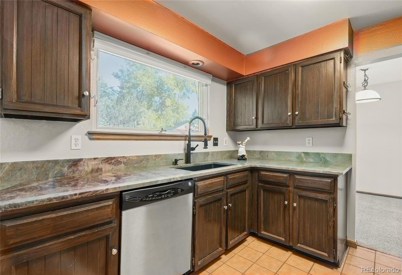 7724 Parfet Street Arvada CO 80005 | MLS #3155177 Image 7