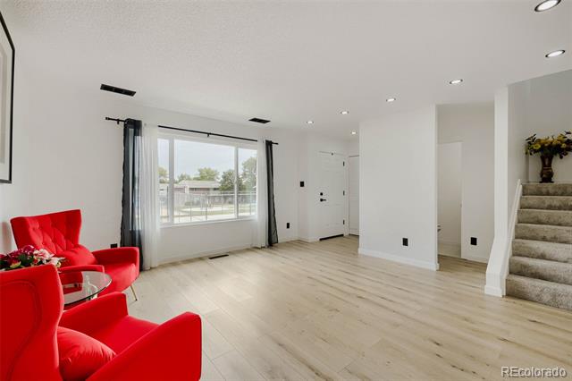 9047 E Mansfield Avenue Denver CO 80237 | MLS #3204790 Image 4
