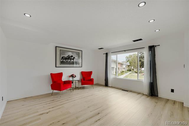 9047 E Mansfield Avenue Denver CO 80237 | MLS #3204790 Image 9