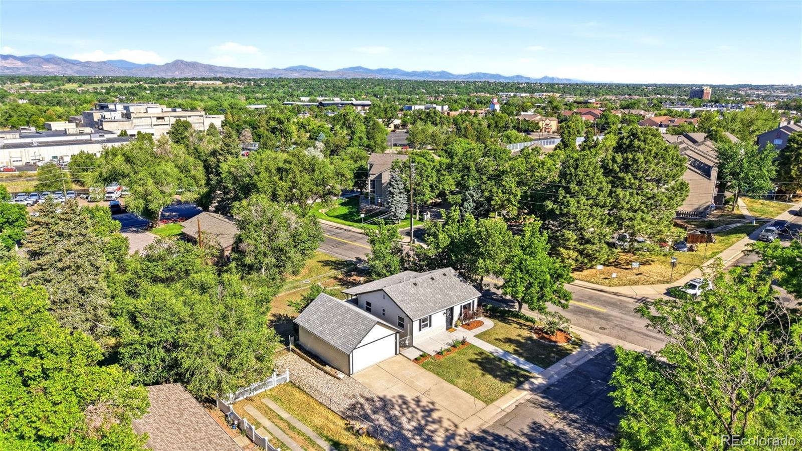 6005 S Sycamore Street Littleton CO 80120 | MLS #3209573 Image 39