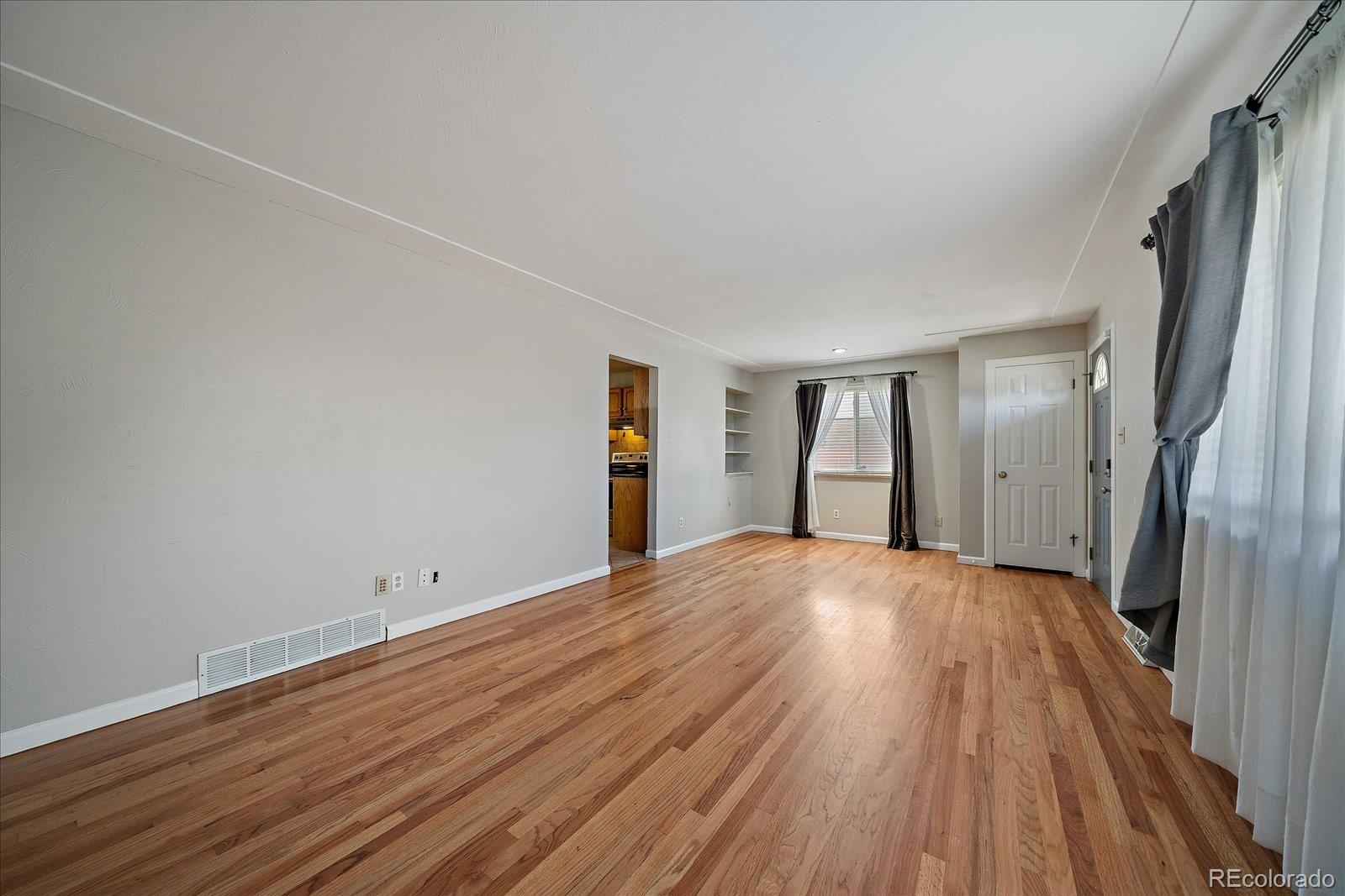8282 Navajo Street Denver CO 80221 | MLS #3248313 Image 8