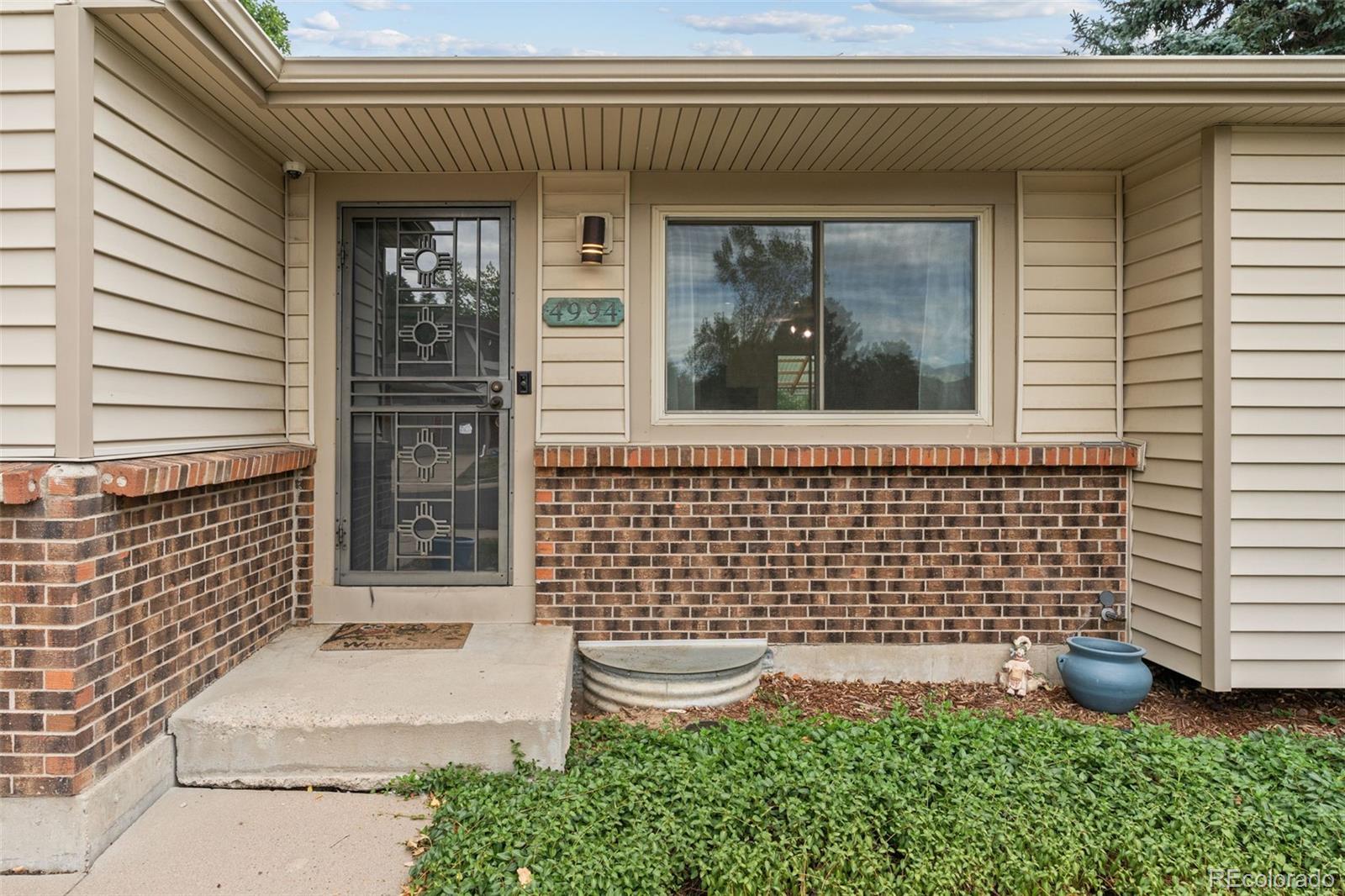 4994 S Independence Way Denver CO 80123 | MLS #3404260 Image 2