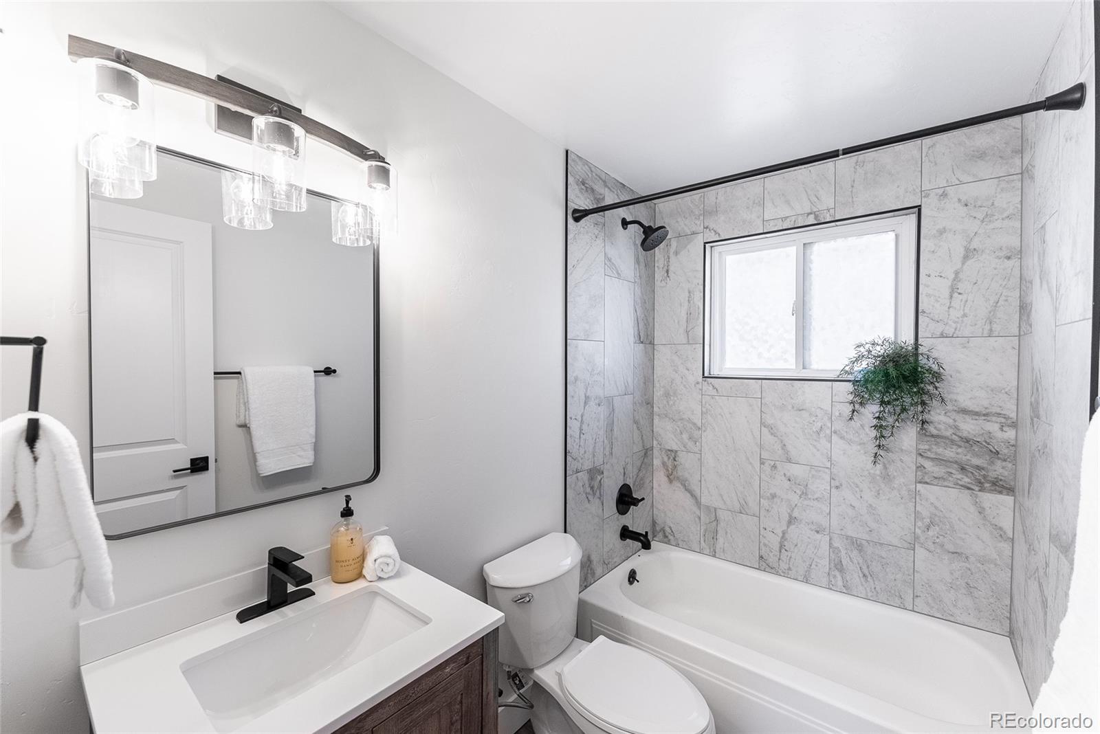 8271 Bluebell Way Denver CO 80221 | MLS #3689630 Image 11