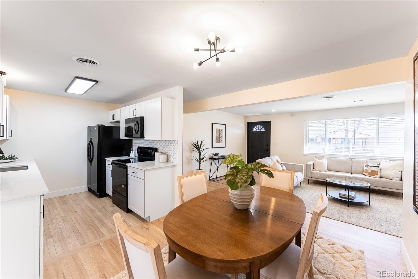 8271 Bluebell Way Denver CO 80221 | MLS #3689630 Image 8