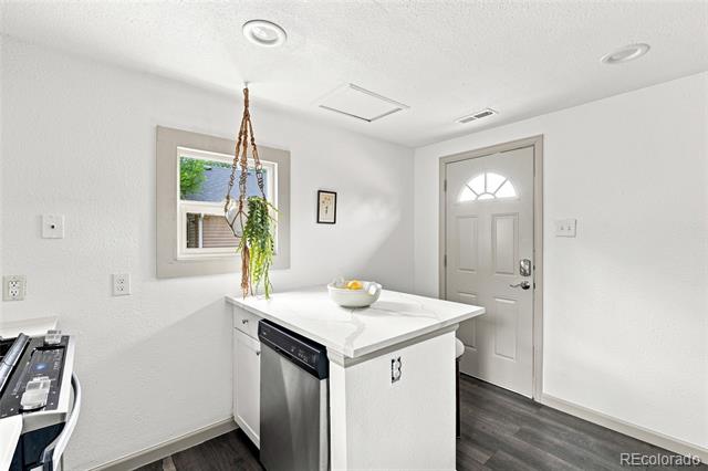 1265 Urban Street Lakewood CO 80401 | MLS #4104250 Image 21