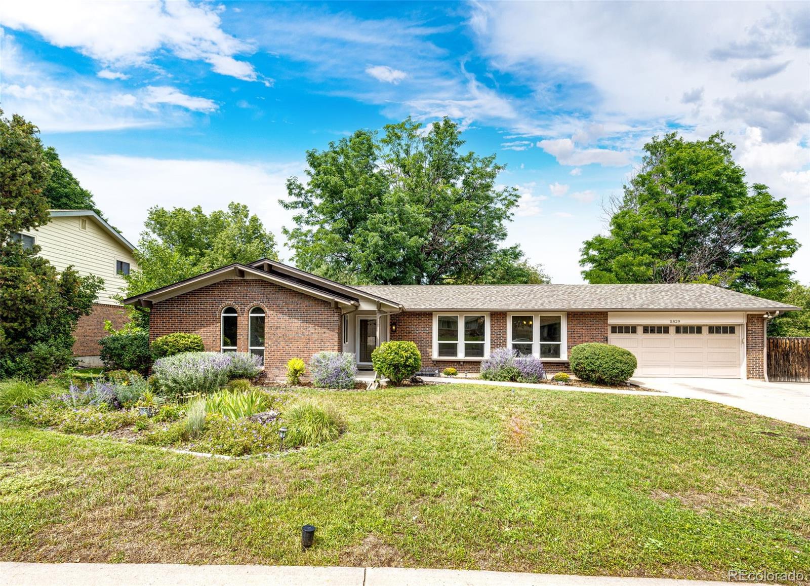 5829 W Fair Drive Littleton CO 80123 | MLS #4452899 Image 2