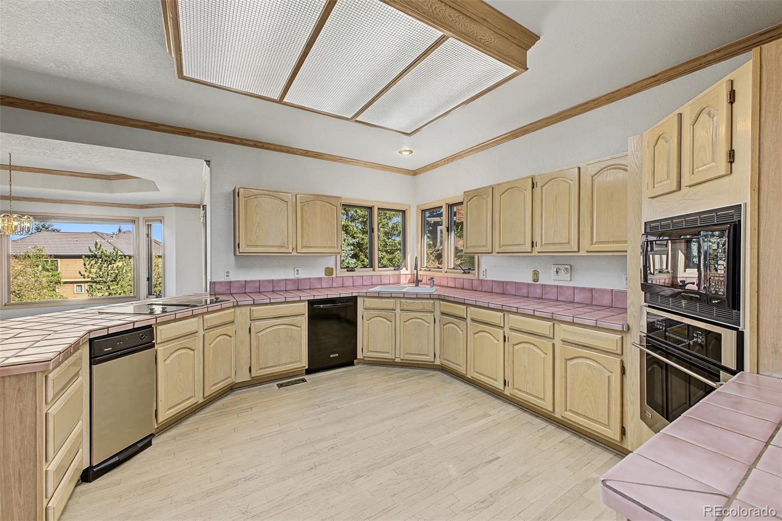 84 Deerwood Drive Littleton CO 80127 | MLS #4608530 Image 10