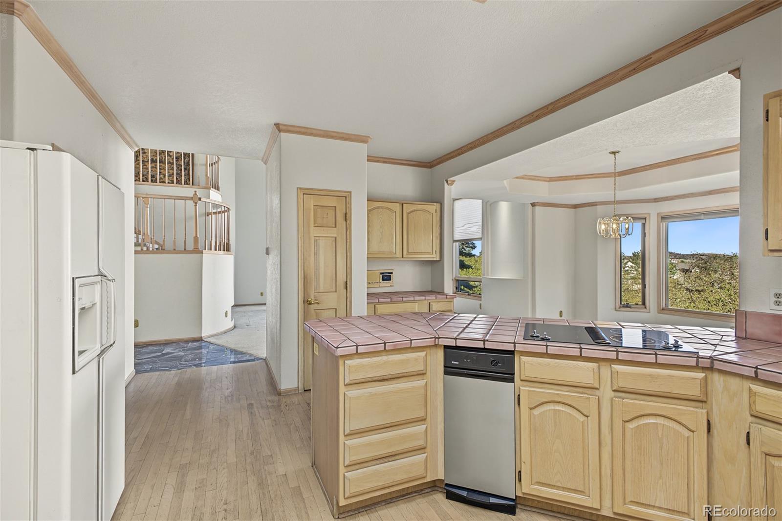 84 Deerwood Drive Littleton CO 80127 | MLS #4608530 Image 11