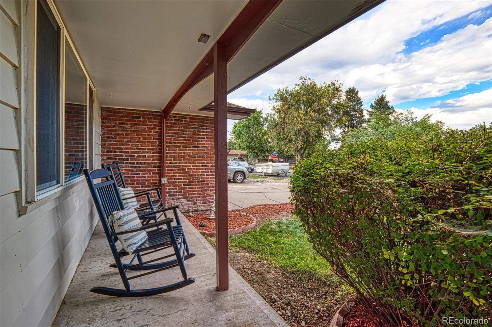 6087 Lewis Street Arvada CO 80004 | MLS #5088021 Image 2