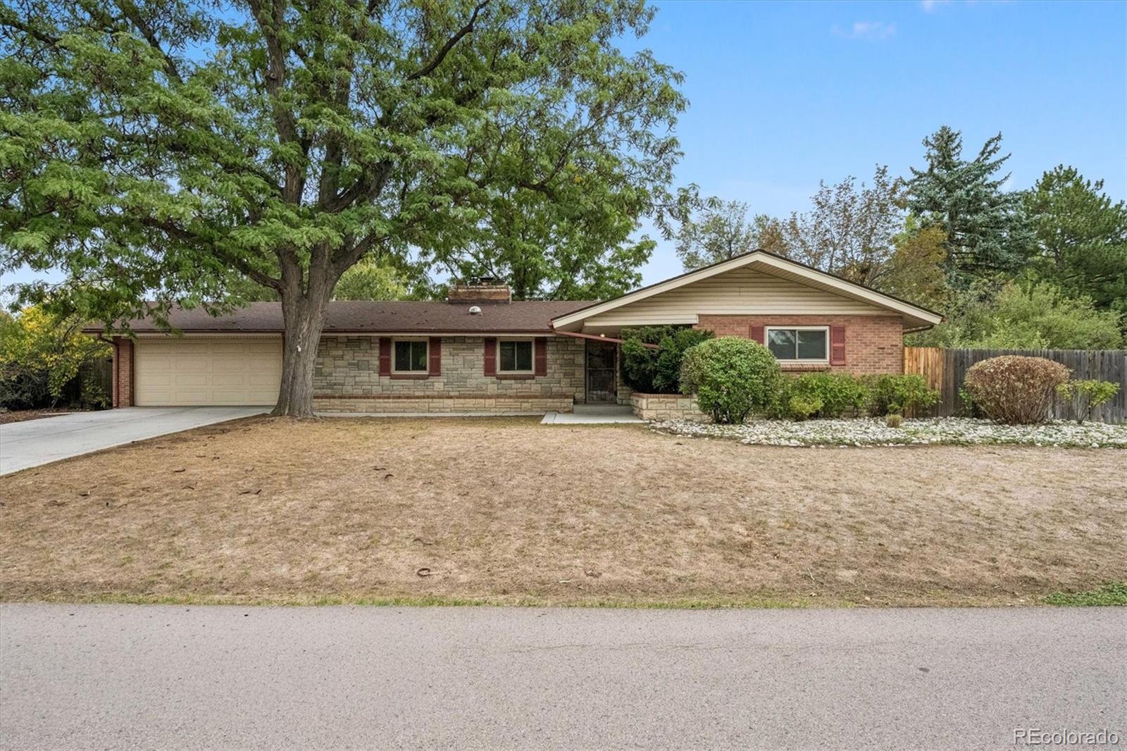 1860 Willow Lane Lakewood CO 80215 | MLS #5126047 Image 1
