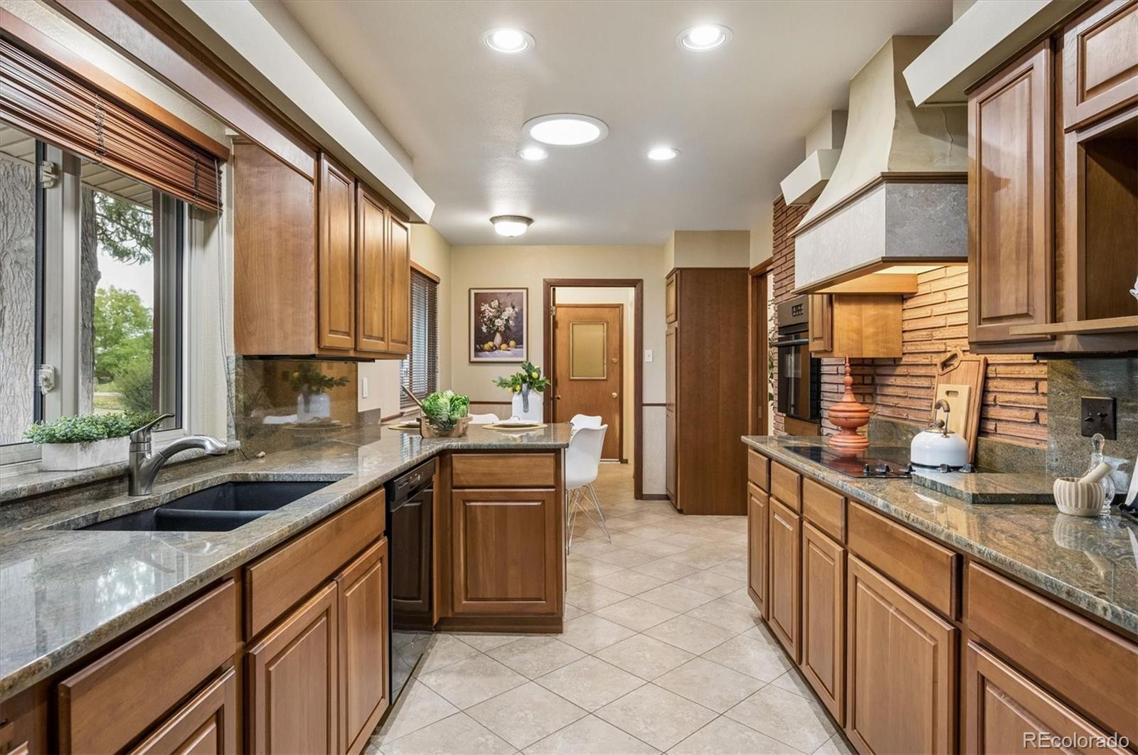 1860 Willow Lane Lakewood CO 80215 | MLS #5126047 Image 11
