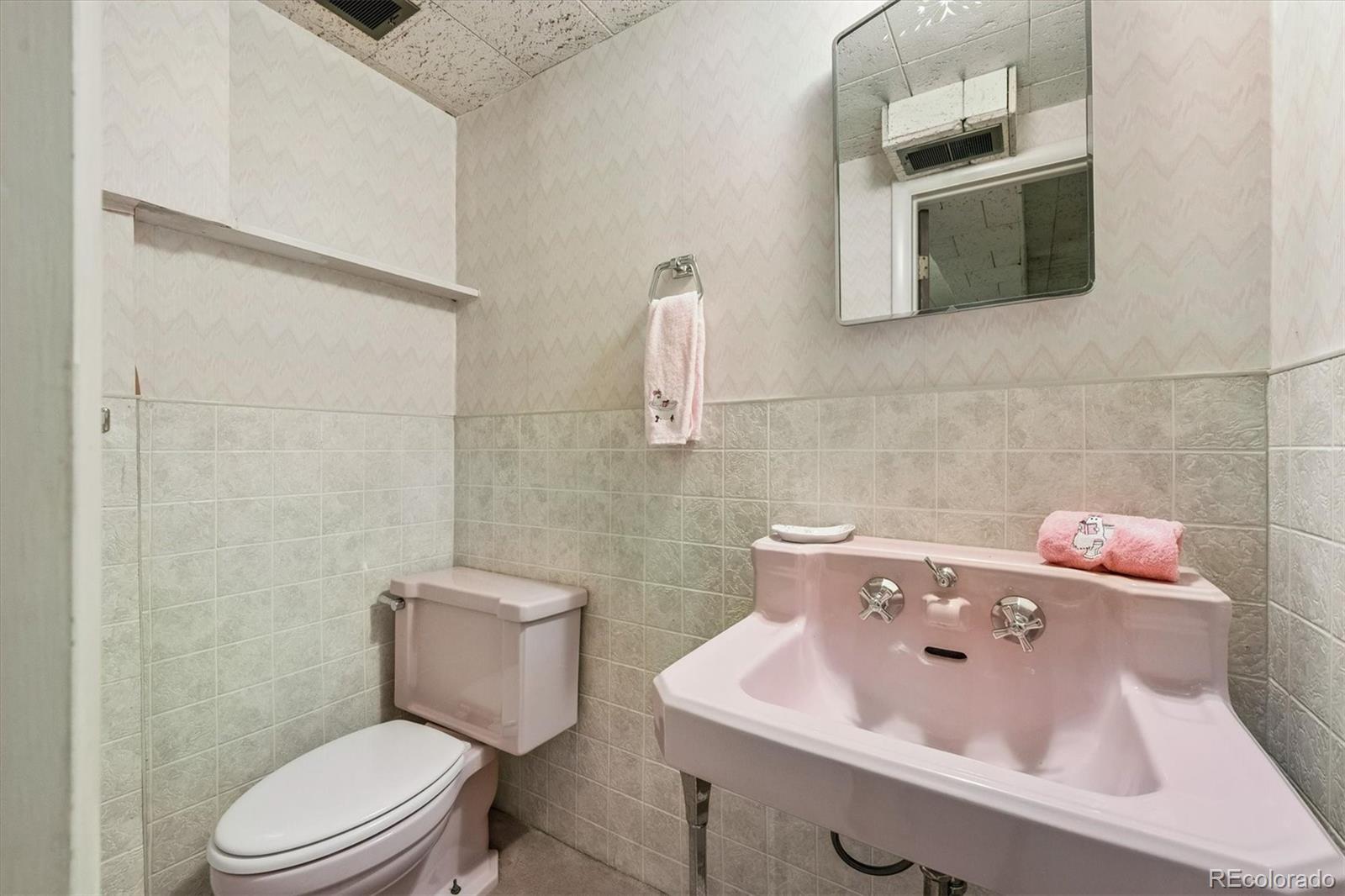 1860 Willow Lane Lakewood CO 80215 | MLS #5126047 Image 25
