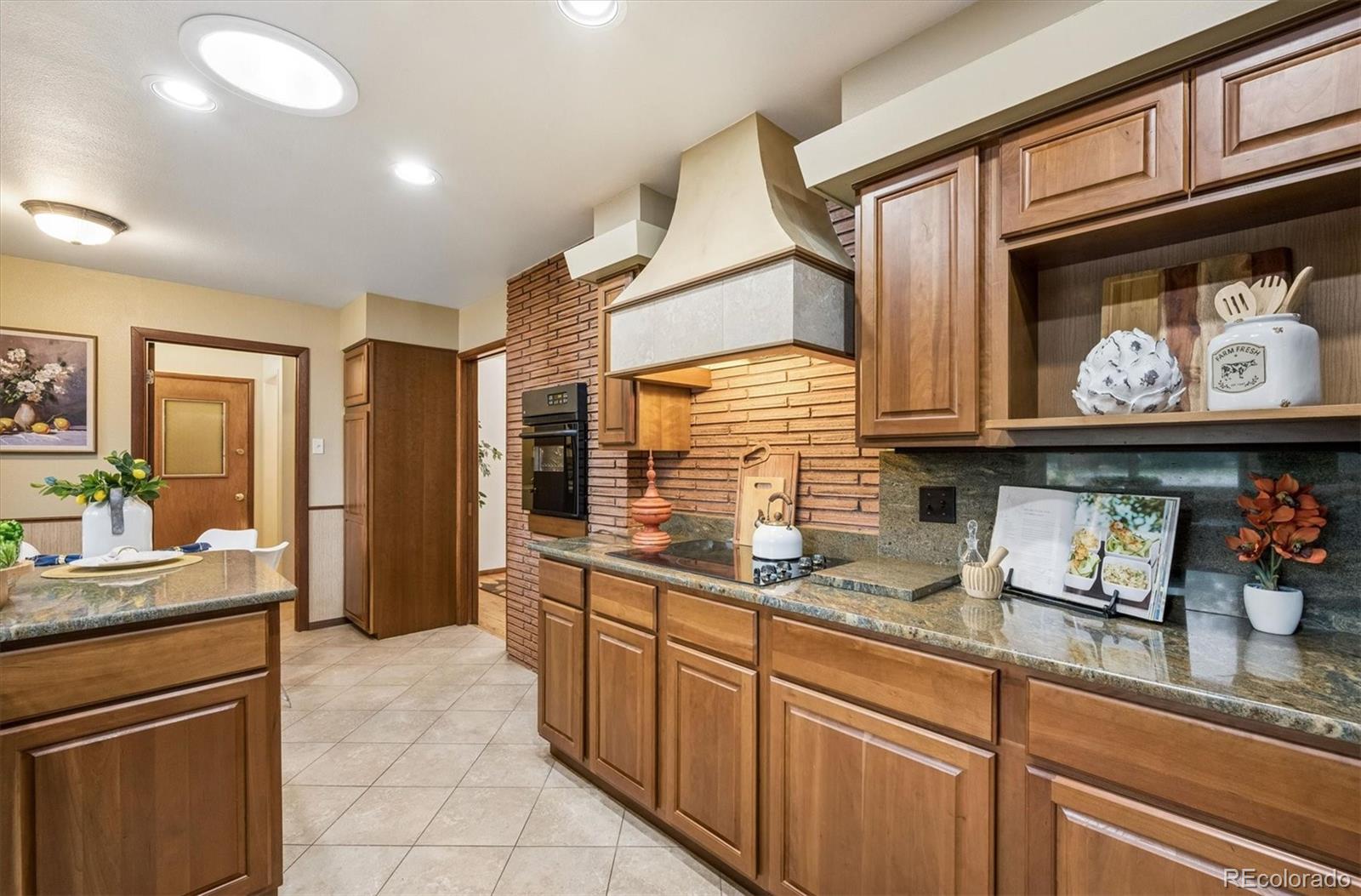 1860 Willow Lane Lakewood CO 80215 | MLS #5126047 Image 9