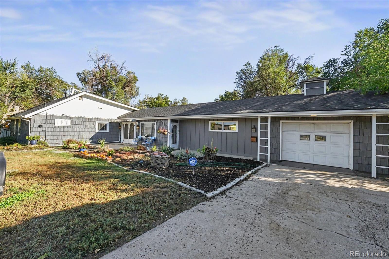 6430 W 62nd Place Arvada CO 80003 | MLS #5188541 Image 2