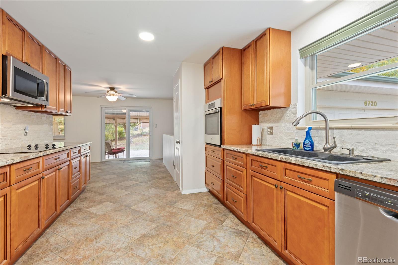 6720 S Delaware Street Littleton CO 80120 | MLS #5257984 Image 11