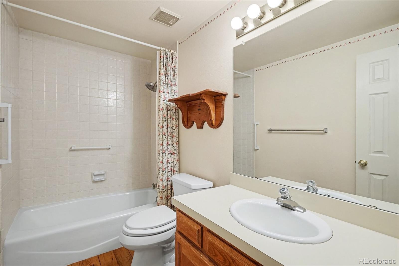 6130 E Briarwood Circle Englewood CO 80112 | MLS #5613436 Image 20