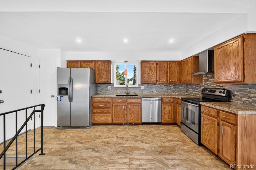 8399 W 77th Way Arvada CO 80005 | MLS #5691927 Image 24