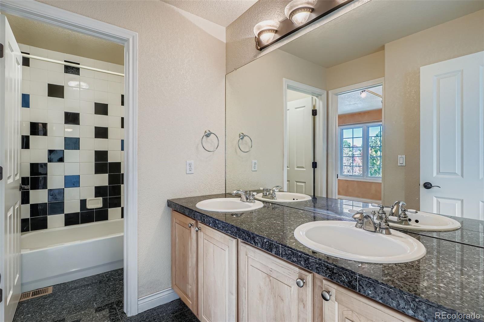 5398 S Jay Drive Littleton CO 80123 | MLS #5704469 Image 22