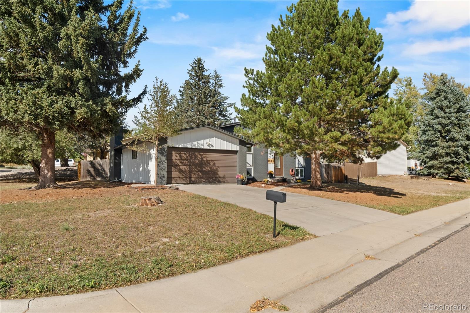 8257 Club Crest Drive Arvada CO 80005 | MLS #5854998 Image 3