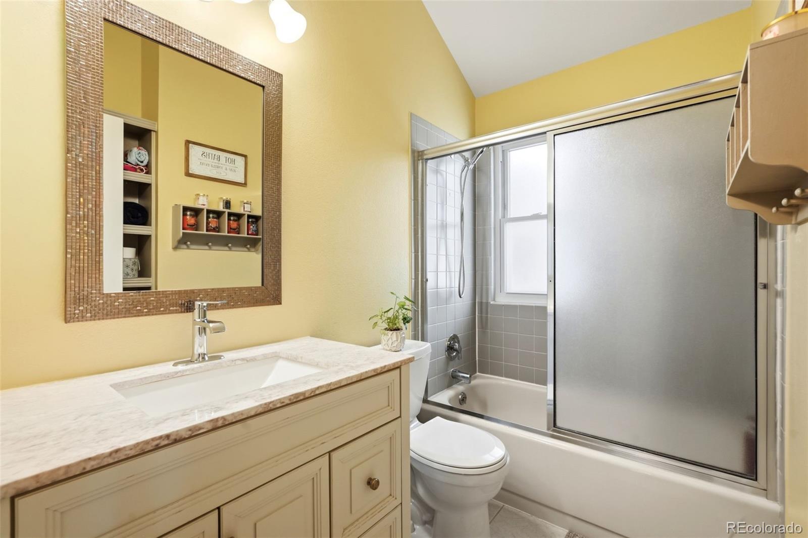 8258 S Reed Way Littleton CO 80128 | MLS #5861295 Image 17