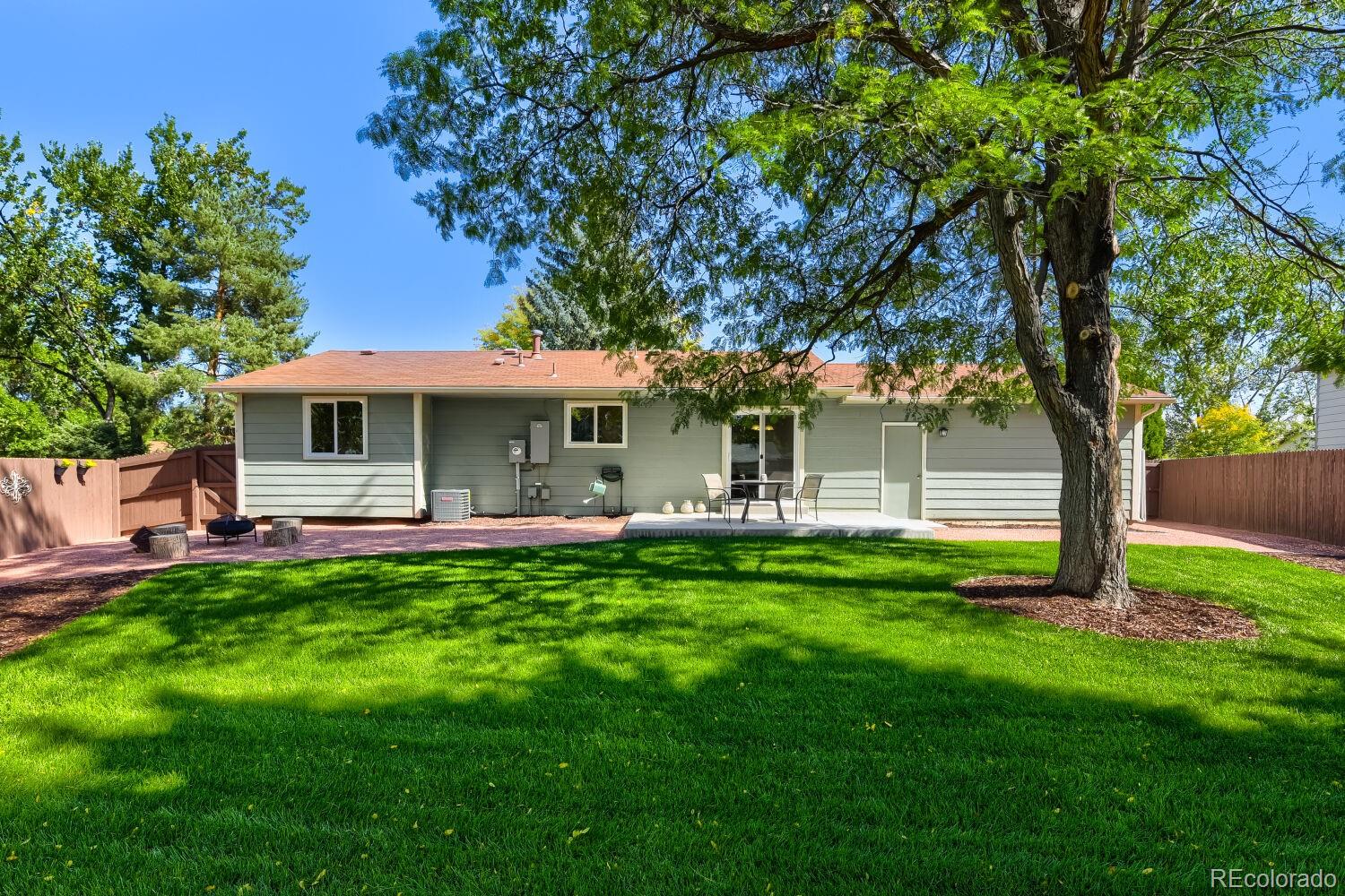 7965 S Estes Court Littleton CO 80128 | MLS #5890009 Image 2
