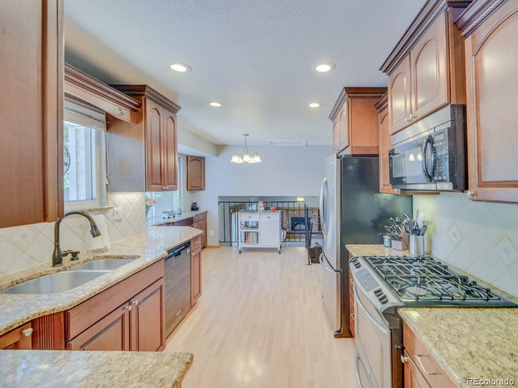 6566 S Ammons Court Littleton CO 80123 | MLS #6121199 Image 11