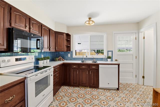 3323 W Monmouth Avenue Englewood CO 80110 | MLS #6127495 Image 11